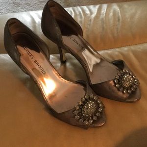 Audrey Brooke Distressed w/Rhinestones. Sz- 6 1/2
